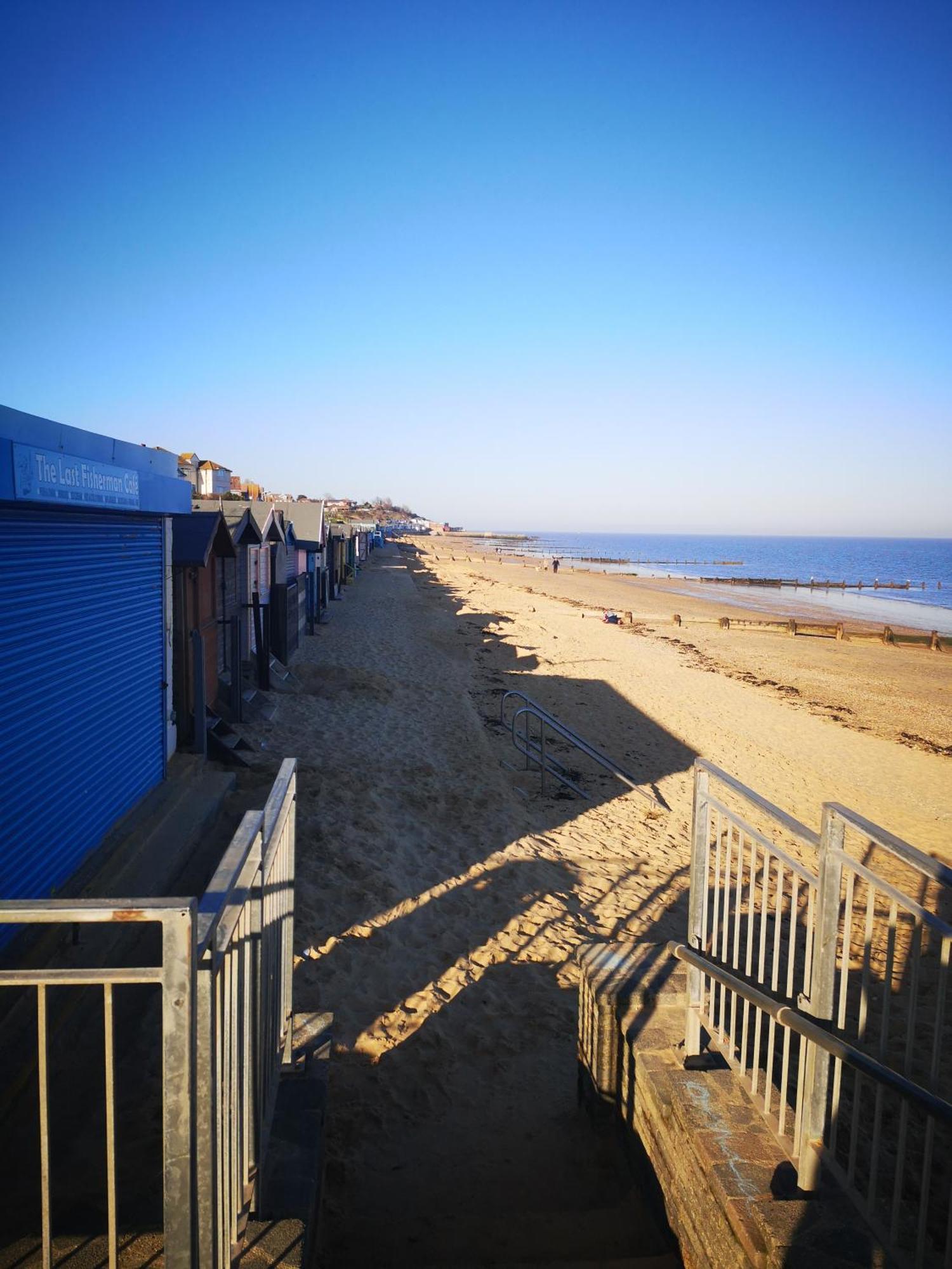 Lovely 2-Bed Caravan In Walton On The Naze Extérieur photo